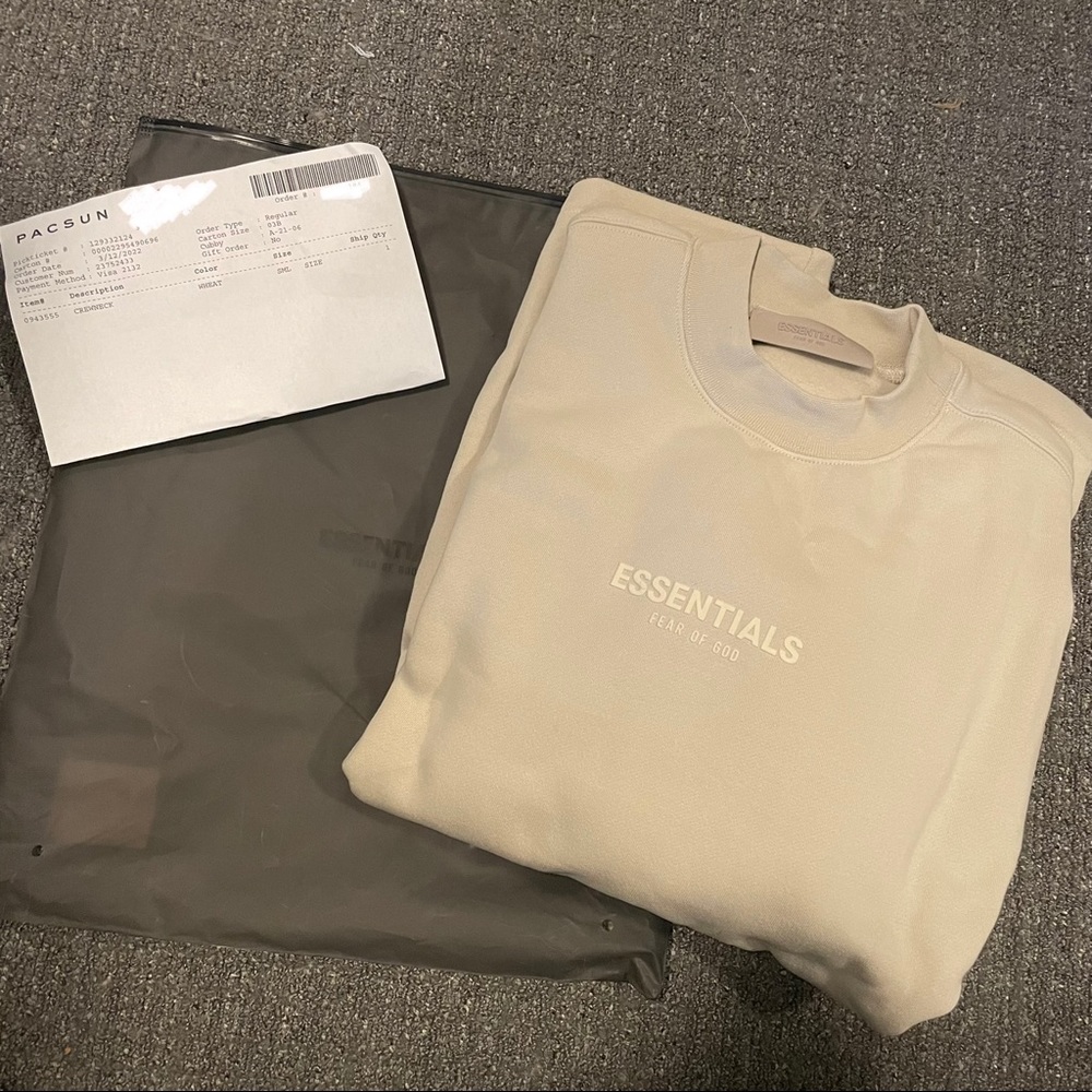 Fear of god essential crew neck sweatshirt